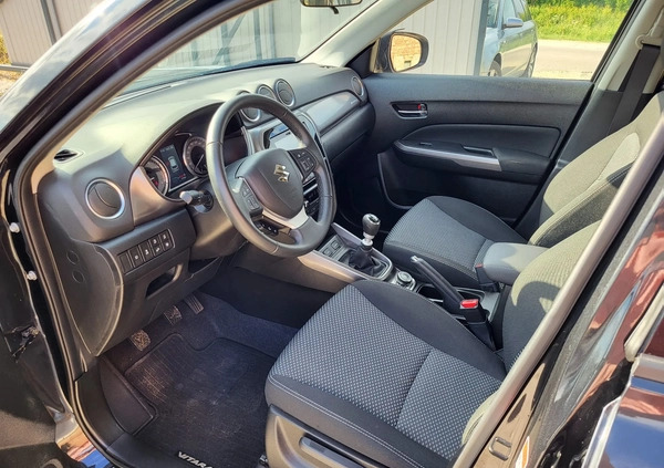 Suzuki Vitara cena 61900 przebieg: 21000, rok produkcji 2021 z Kłobuck małe 704